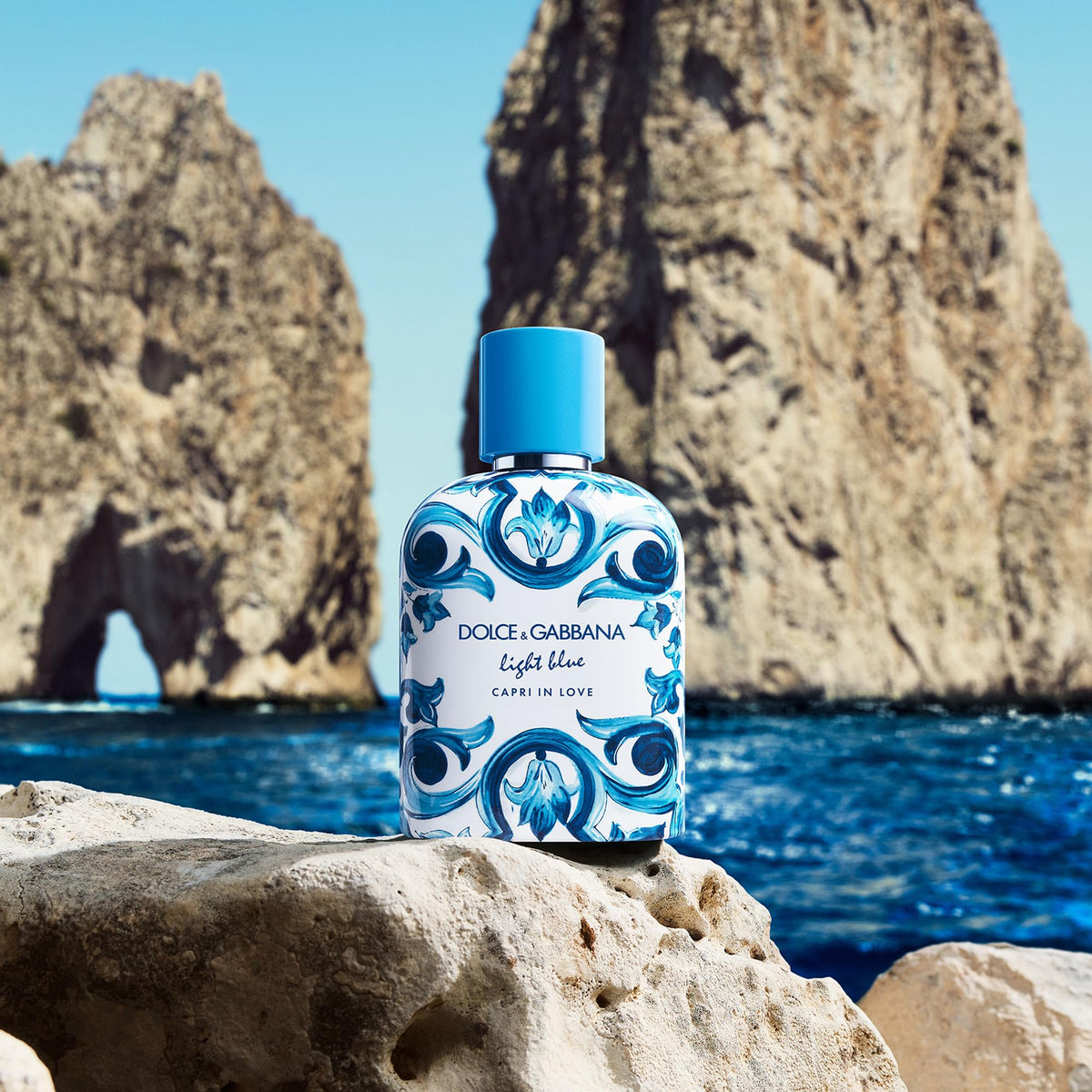 Light Blue Eau De Toilette Spray T6069